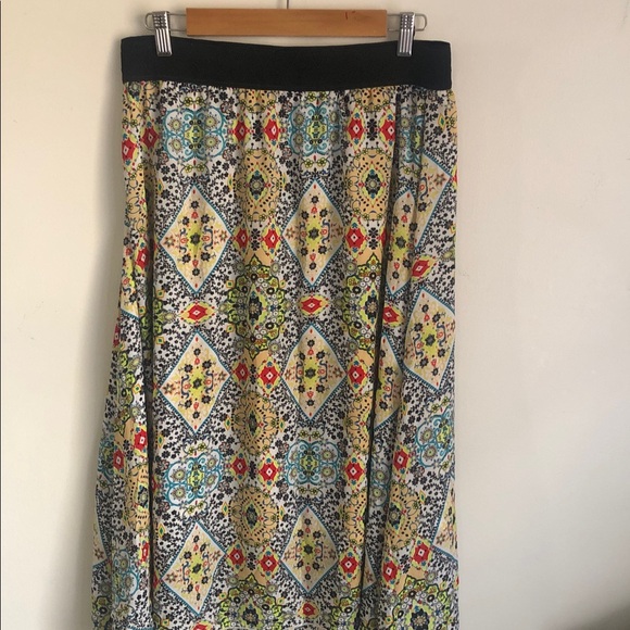 LuLaRoe Colorful Patterned Women's Skirt - Picture 5 of 10